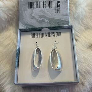 Robert Lee Morris Signed Silver Tone Earrings NWT
